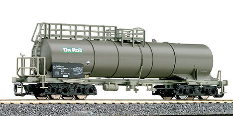 Tank car &quot;On Rail&quot;<br /><a href='images/pictures/Tillig/15427.jpg' target='_blank'>Full size image</a>